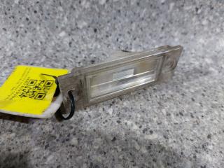 подсветка номера Chrysler Voyager 4 поколение (2001 - 2004)