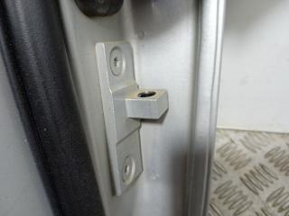 петля двери BMW 5 серия E60/E61 (2002 - 2007)