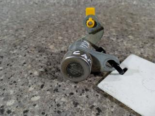 замок двери передней левой Kia Carens 1 поколение [рестайлинг] (2002 - 2006)