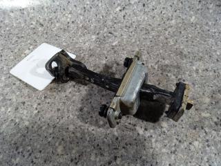 ограничитель открывания двери Kia Carens 1 поколение [рестайлинг] (2002 - 2006)