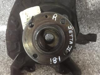 ступица передняя правая Volkswagen Jetta 2 поколение [рестайлинг] (1987 - 1992), 1.8 л., i, бензин