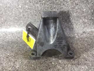 кронштейн двигателя Audi A6 4B/C5 [рестайлинг] (2001 - 2004), 2.5 л., TDi, BFC, дизель, 8E0199308J