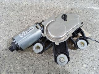 моторчик заднего стеклоочистителя (дворника) Volkswagen Touareg 1 поколение (2002 - 2007), 7L0955712A