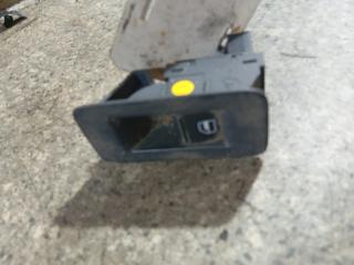 кнопка стеклоподъемника двери Volkswagen Touareg 1 поколение (2002 - 2007)