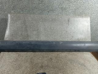 молдинг двери передней правой Volkswagen Touareg 1 поколение (2002 - 2007)