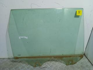 стекло двери задней правой Volkswagen Touareg 1 поколение (2002 - 2007)