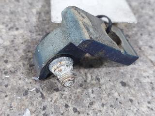 петля двери Volkswagen Passat B5 [рестайлинг] (2000 - 2005)