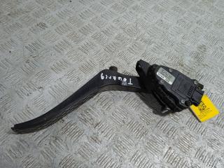 педаль Volkswagen Touareg 1 поколение (2002 - 2007), 2.5 л., TDi, дизель, МКПП, полный привод, 7L6721507