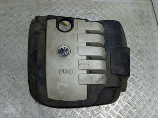 декоративная крышка двигателя Volkswagen Touareg 1 поколение (2002 - 2007), 2.5 л., TDi, дизель, полный привод, 070103927