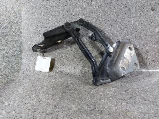 петля капота левая Volkswagen Touareg 1 поколение (2002 - 2007), 7L6823301