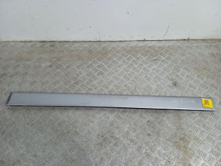 молдинг двери передней левой Audi A6 4A/C4 (1994 - 1997)