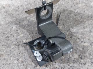 петля двери Audi A6 Allroad Quattro C7 (2012 - 2014)