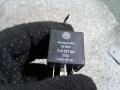 реле (прочие) Volkswagen Touareg 1 поколение (2002 - 2007), 2.5 л., TDi, BAC, дизель, МКПП, полный привод, 7L0927841 - фото №2