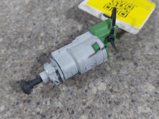 Датчик педали тормоза (лягушка) Dacia Sandero 2 поколение [рестайлинг] (2017 - 2025), 0.9 л., TCE, бензин, МКПП, хетчбэк 5 дв., 8200276360D