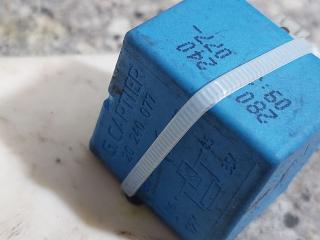 реле (прочие) Dacia Sandero 2 поколение [рестайлинг] (2017 - 2025), 8200766081, 20240077