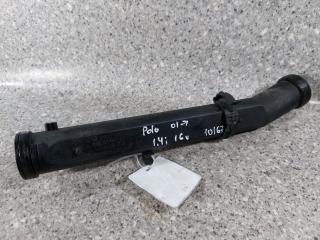 патрубок радиатора Volkswagen Polo 4 поколение (2001 - 2005), 1.4 л., AUA, бензин, МКПП, 032121065D