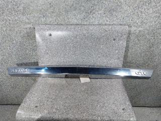 накладка подсветки номера Opel Astra H (2004 - 2007), хетчбэк 5 дв., 461088395