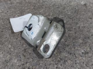 петля двери Volkswagen Passat B6 (2005 - 2010)