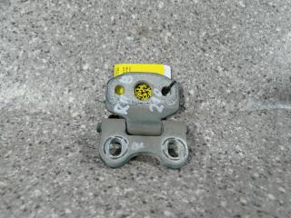 петля двери Mercedes-Benz E-Класс W210/S210 (1995 - 1999)