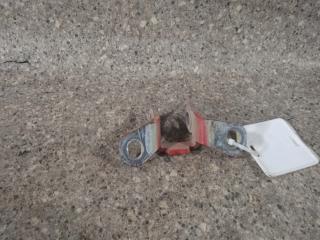 петля двери Skoda Fabia 1 поколение (6Y) (1999 - 2004)