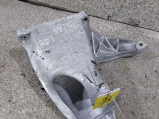 кронштейн полуоси Volkswagen Sharan 1 поколение (1995 - 2000), 1.9 л., TDi, AFN, дизель, МКПП, 7M0199207B, 97VW6061AB