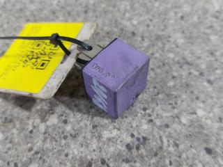 реле (прочие) Renault Scenic 1 поколение [рестайлинг] (1999 - 2003), 1.4 л., i, K4J 750, бензин, МКПП, 03525