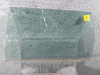 стекло двери задней левой Volkswagen Passat B6 (2005 - 2010), универсал