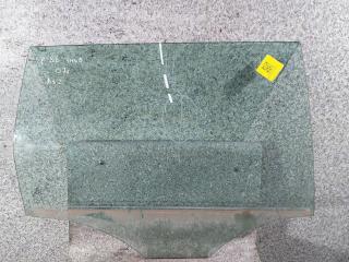 стекло двери задней правой Volkswagen Passat B6 (2005 - 2010), универсал