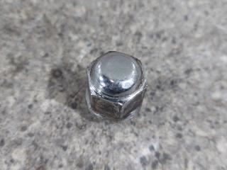 гайка колесная Chevrolet Captiva 1 поколение (2006 - 2011), 2.0 л., VCDi, Z 20 S1, дизель, МКПП, полный привод