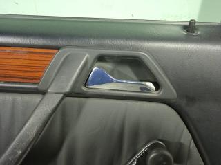ручка внутренняя задняя левая Mercedes-Benz E-Класс W124 [рестайлинг] (1987 - 1993)