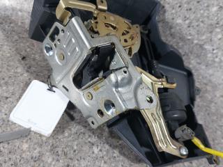 замок двери задней левой Mercedes-Benz E-Класс W210/S210 [рестайлинг] (1999 - 2003)