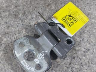 петля двери Mercedes-Benz E-Класс W210/S210 (1995 - 1999)