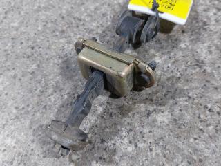 ограничитель открывания двери Ford Focus 1 поколение (1998 - 2001), универсал