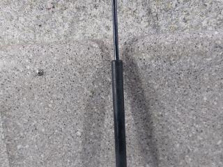 амортизатор капота Chevrolet Captiva 1 поколение [рестайлинг] (2011 - 2013), 95494361