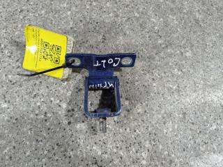 петля крышки багажника Mitsubishi Colt 6 поколение (Z30) [рестайлинг] (2008 - 2012)