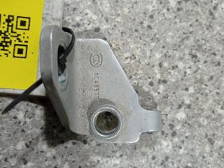 петля двери Ford Galaxy 2 поколение (2006 - 2010)