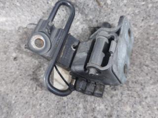 петля двери Audi A6 4F/C6 2005