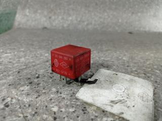 реле (прочие) Renault Espace 3 поколение [рестайлинг] (2000 - 2002), 2.2 л., DCi, G9T 710, дизель, МКПП, 7700844682A