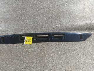 накладка подсветки номера Chrysler Voyager 4 поколение (2001 - 2004)