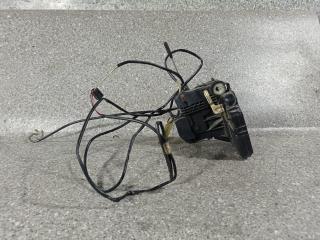 замок двери передней левой Mercedes-Benz C-Класс W203/S203/CL203 (2000 - 2004), седан