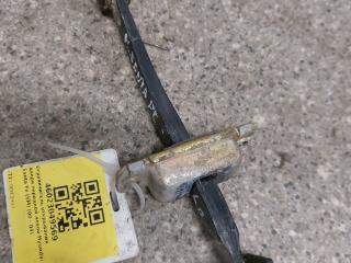 ограничитель открывания двери Hyundai Santa Fe 1 поколение (SM) (2000 - 2004)