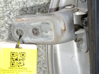 петля двери Toyota Yaris XP9 (2005 - 2009), хетчбэк 5 дв.