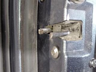 замок двери задней левой Audi A8 D3/4E (2002 - 2005)