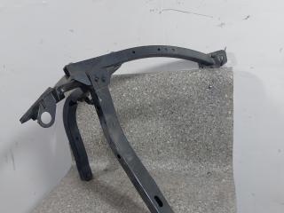 крепление ( кронштейн ) крыла Audi A8 D3/4E (2002 - 2005), 3.7 л., i, бензин, АКПП, 4E0821137E