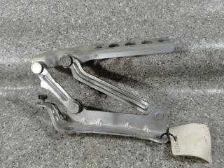 петля капота правая Skoda Fabia 2 поколение (5J) [рестайлинг] (2010 - 2014), 5J0823302