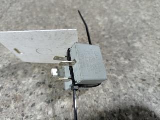 блок управления вентилятором (реле) Audi A8 D3/4E (2002 - 2005), 3.7 л., i, АКПП, полный привод, 141951253B