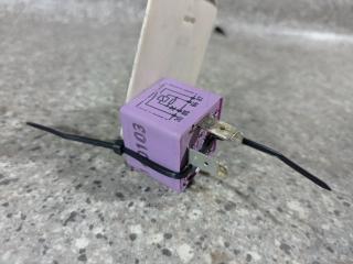 реле (прочие) Audi A8 D3/4E (2002 - 2005), 3.7 л., i, АКПП, полный привод, 431951253G