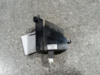 кнопка аварийной сигнализации Mazda 3 BL (2008 - 2011), 1.6 л., дизель, хетчбэк 5 дв., BBP3664H0, 10004071