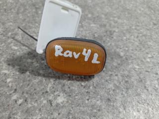 повторитель поворота на крыле левый Toyota RAV4 2 поколение (XA20) (2000 - 2003)