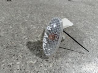 повторитель поворота на крыле правый Mazda MPV LW [рестайлинг] (2003 - 2006)